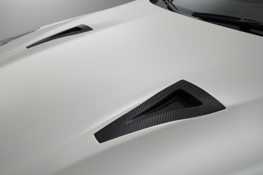 Детали экстерьера Nissan GT-R Nismo (R35) 2019 года  (WW) (фото 2 из 81)